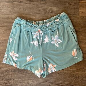 Bailey Lane. Floral Print Kids Green Shorts